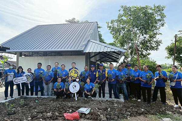 ? สำนักงานพัฒนาชุมชุนอำเภอลาดหลุมแก้ว “ดำเนินกิจกรรมปลูกผักสวนครัว เพื่อสร้างความมั่นคงทางอาหาร“?